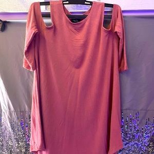 XS Rue 21 Shoulder Cutout top